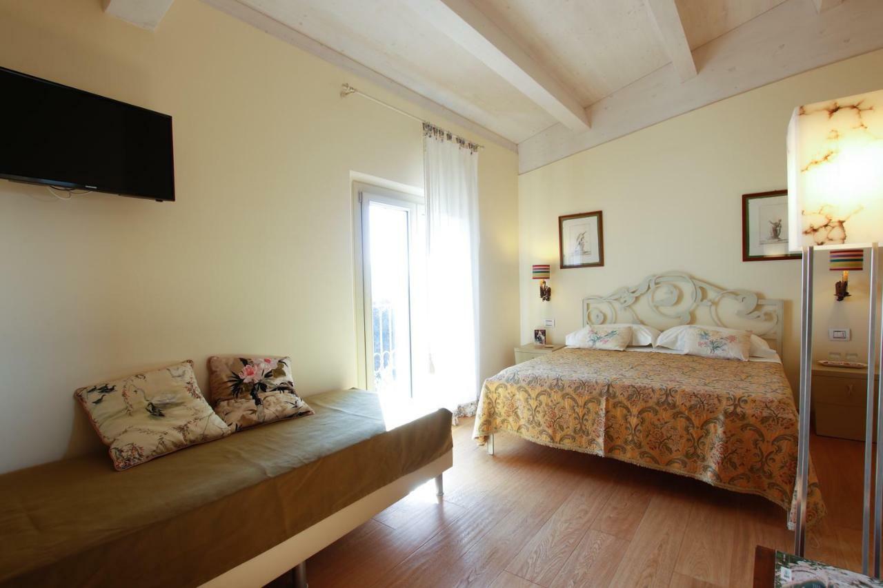 B&B Villa Fioreconero Montacuto Exterior foto